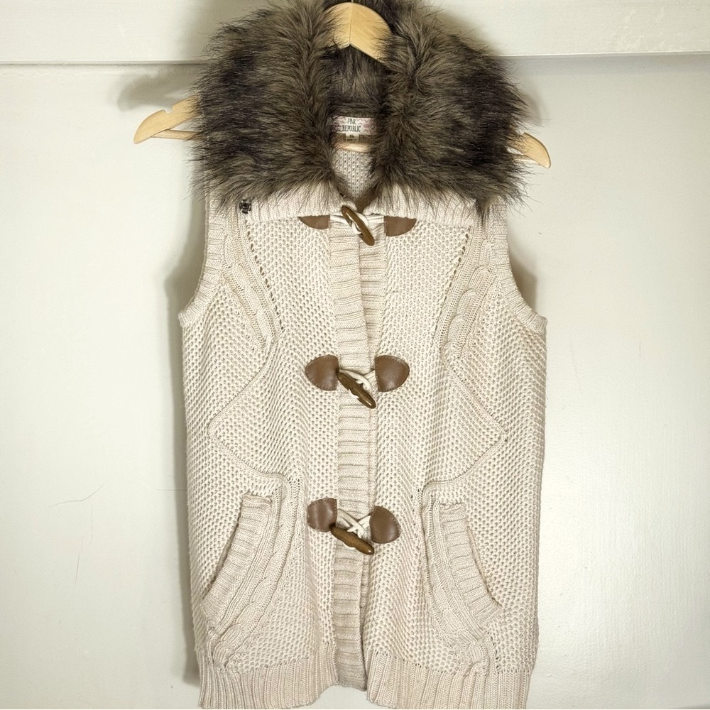 Pink Republic cream Sweater Vest chunky & smooth knit & a faux fur collar!❤️XL